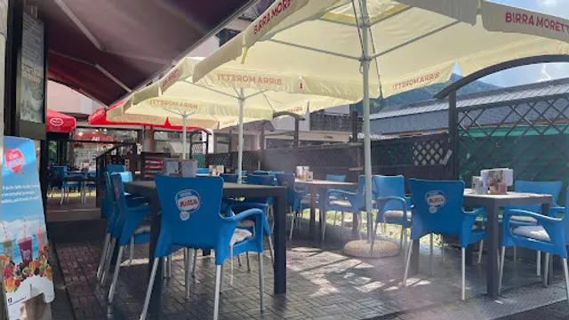 "CREMA & CIOCCOLATO" Gelateria - Caffetteria -"InPIAZZETTA"- Paninoteca - Wine bar - Birreria