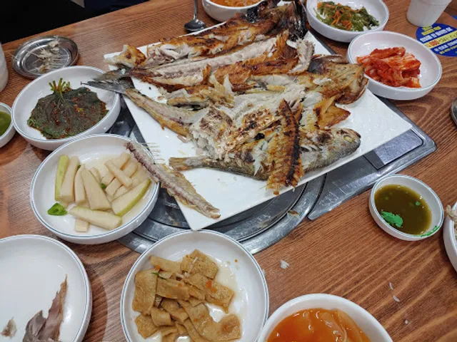 어물전생선구이