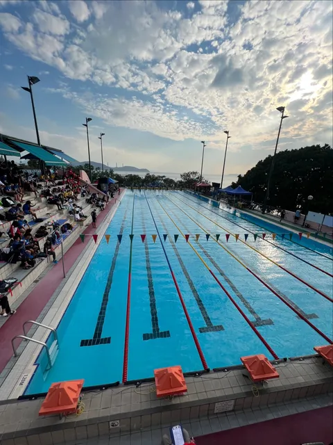 HKU Henry Fok Swimming Pool 香港大學霍英東游泳池