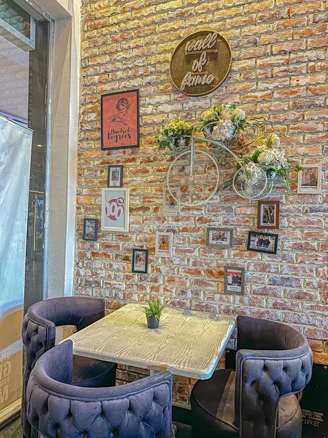 hundred degrees egypt