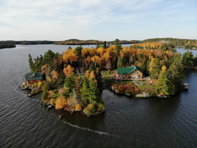 Eagle Lake Island Lodge