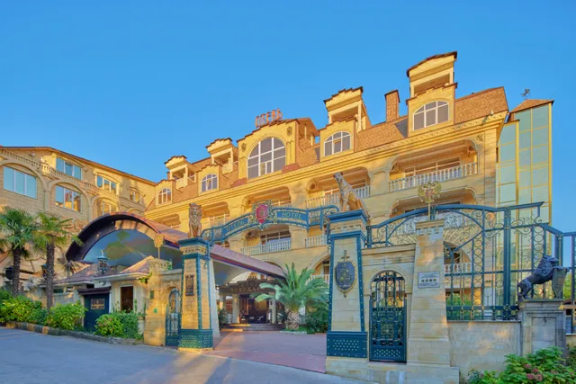 Отель Чеботаревъ