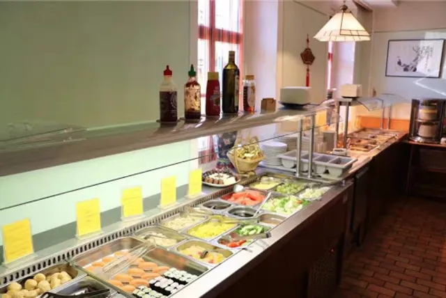 Bahnhof Restaurant- Lecker Asia