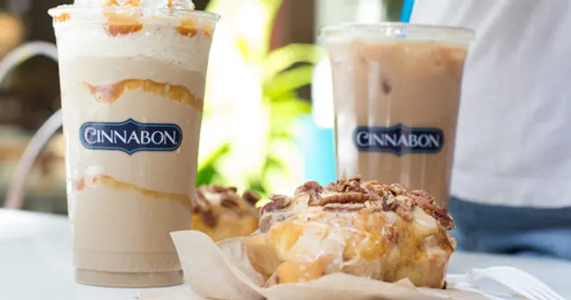 Cinnabon / Jamba