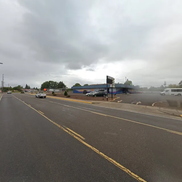 Linn Lanes - Head Pin Restaurant