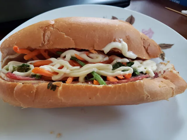 Nguyen Huong Vietnamese Sandwich 源香麵包店