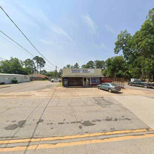 Manders & Mims Go Market