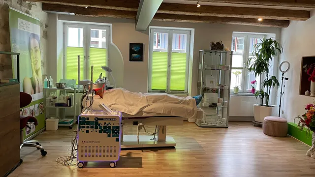 Ella's Kosmetik | Kosmetik & Pediküre