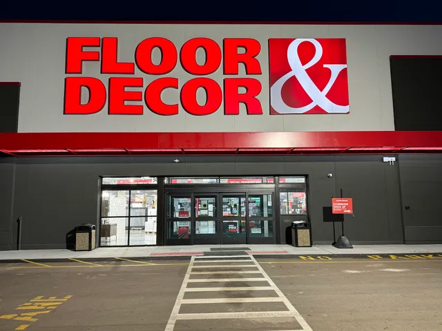 Floor & Decor