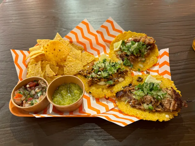 Nacho Mama Taco 美式墨西哥塔可、漢堡