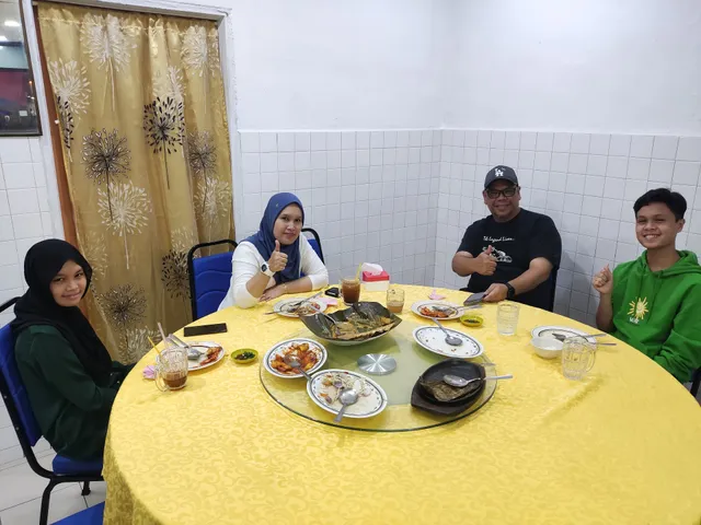 Restoran Sulam Curry Fish Head