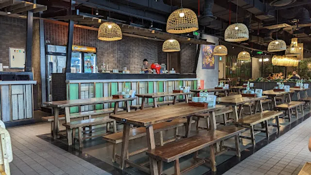 Lách Ca Lách Cách Lotte Center Liễu Giai