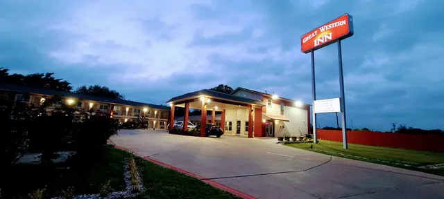 Great Western Inn I-820 S