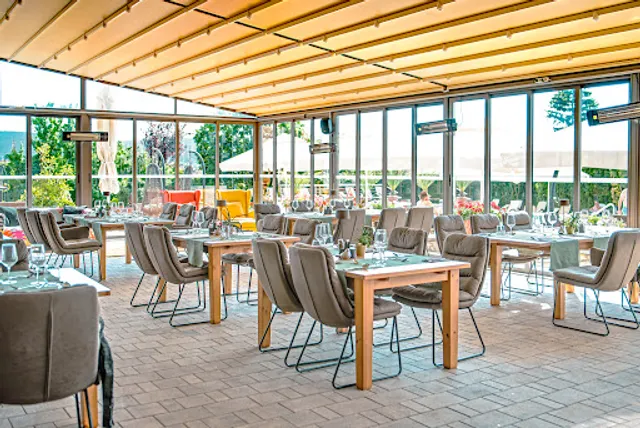 ZAKAnT Étterem & Fine Bisztró