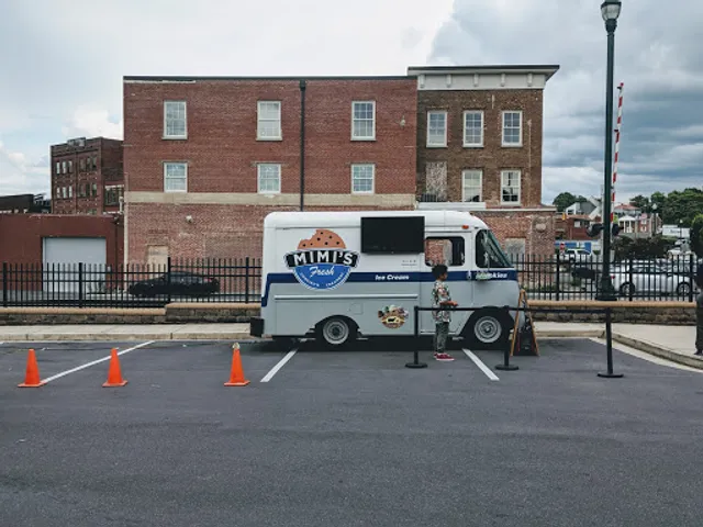 MIMI’s Ice Cream & Desserts