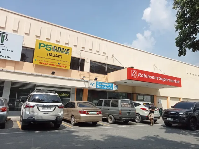Robinsons Supermarket