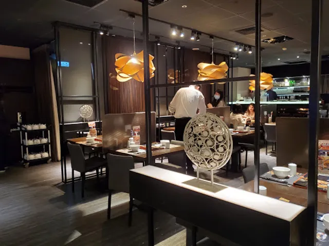 Dubu House Breeze Taipei Station