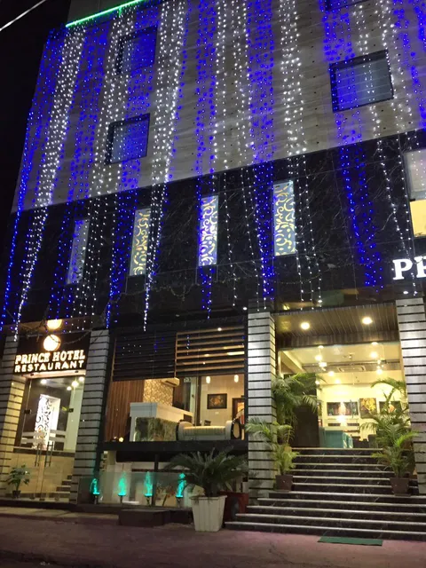 Prince Hotel & Restaurant