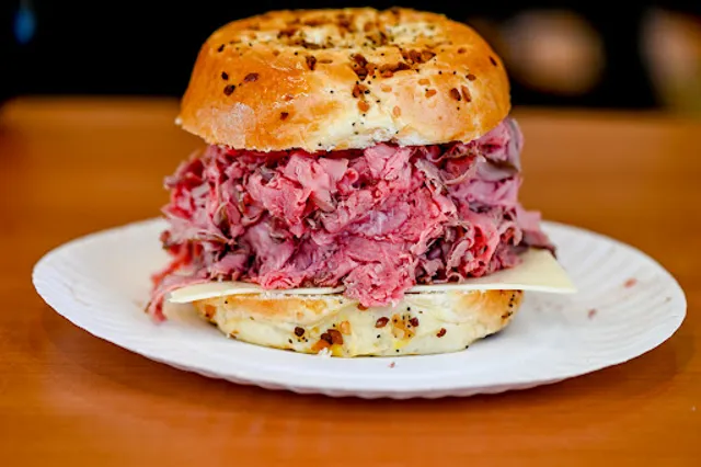 Loui's Italian Pizza and Roast Beef