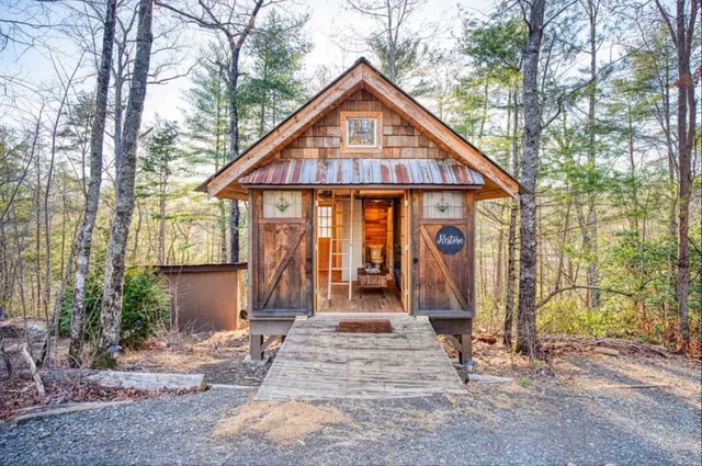 Rustic Mountain Retreat