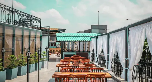 Barish Lounge & Rooftop