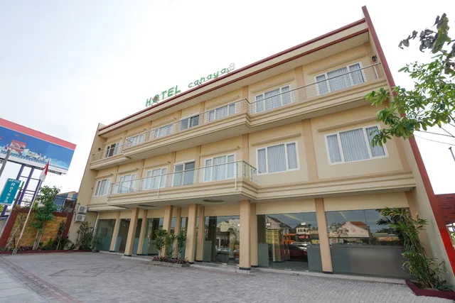 OYO 1330 Hotel Cahaya 3