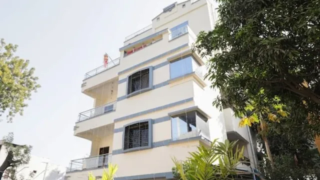 OYO Vandan Villa Rooms Service Apartment