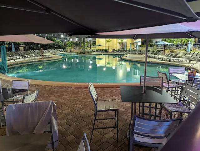 '39 Poolside Bar & Grill