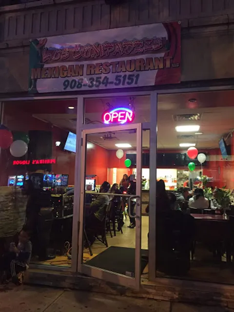 Los Compadres Mexican Restuarant