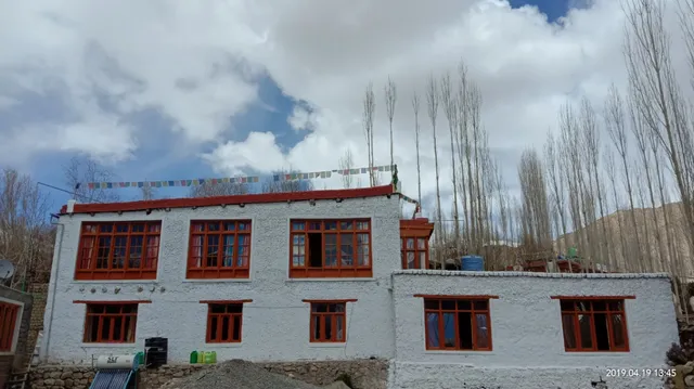Tsetan Guest House leh-ladakh