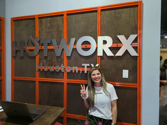 HOTWORX - Houston, TX - East River
