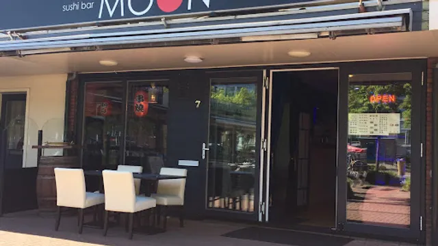 Sushibar Moon seafood & grill