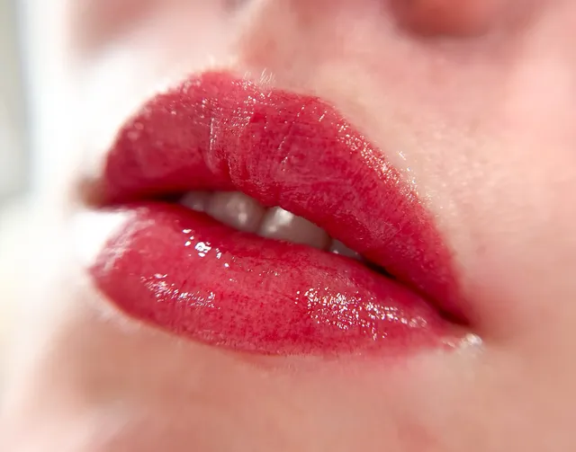 Liv Bee Permanent Beauty