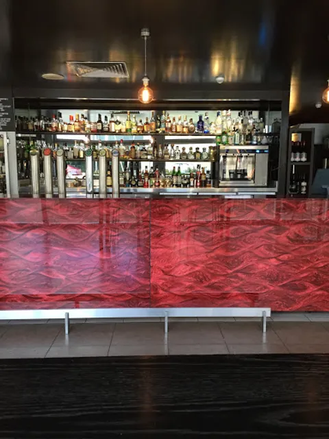 Metro Bar and Bistro