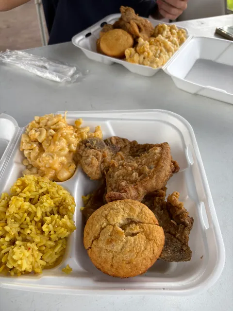 B & T Soul Food And More