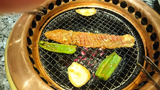 焼肉館 彩炉 南高江店