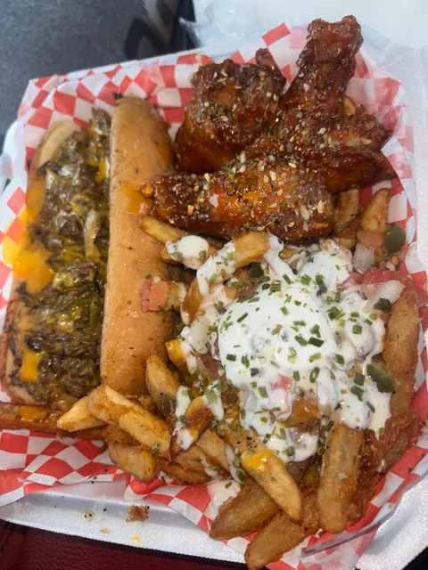 Phat Tony's cheesesteak & Wings