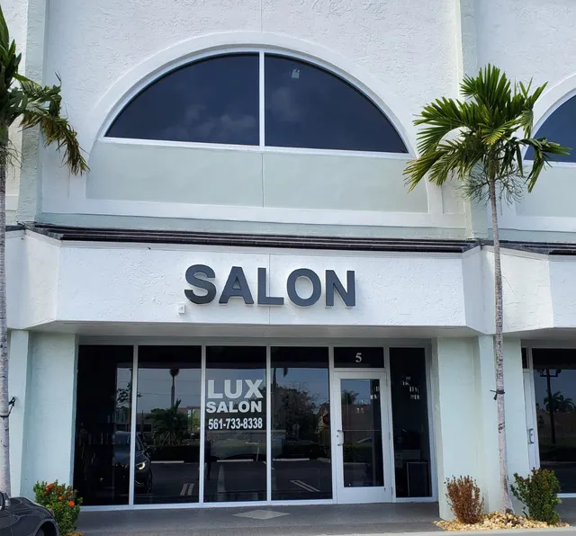 Lux Salon