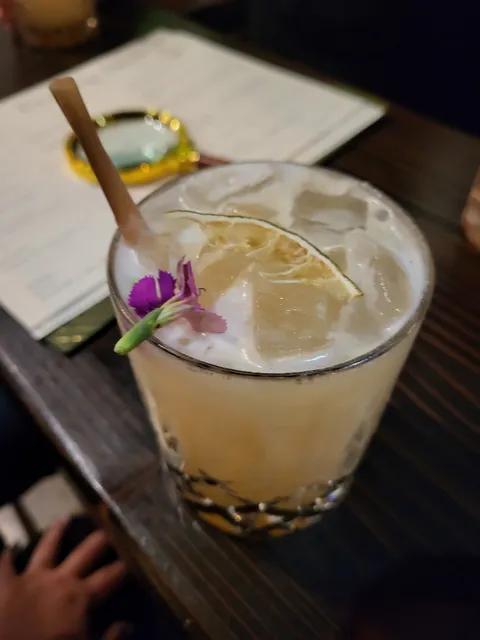 Lemon & Olive Cocktail Bar