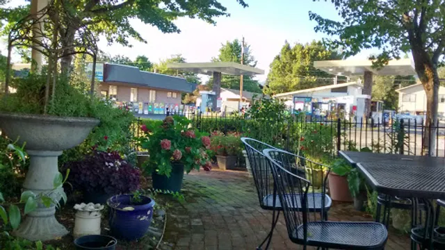 Pongsri's Thai Restaurant