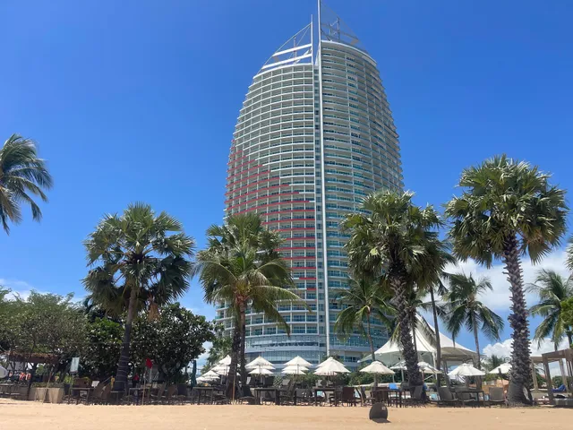 Mövenpick Residences & Pool Villas