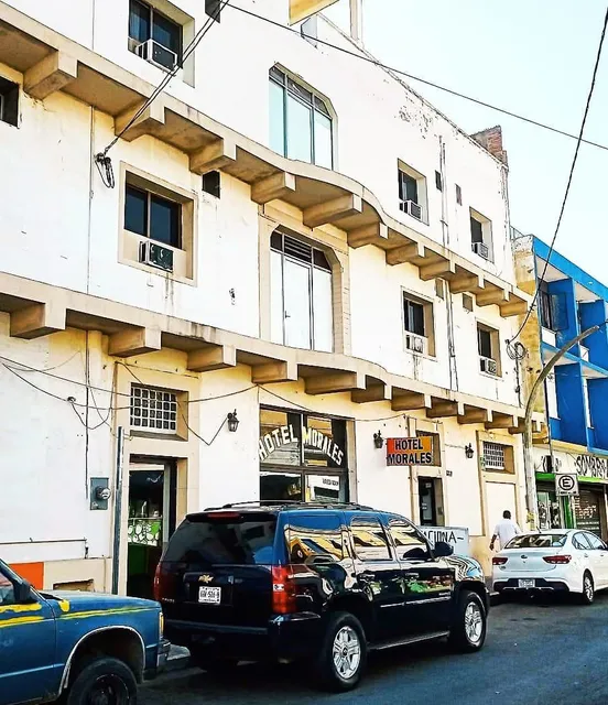 Hotel Morales Inn