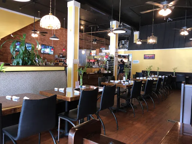 Garlic Thai Cuisine and Sushi Bar