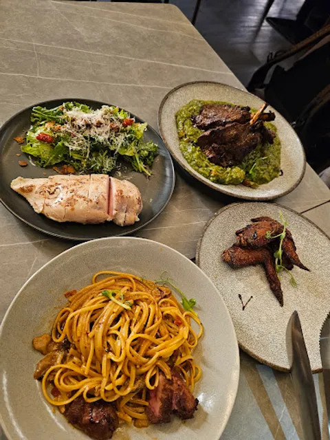 bistro chillax秋蕾義法餐酒館 人氣餐酒館 必去義式 法式甜點 義大利麵燉飯 熱門餐酒館