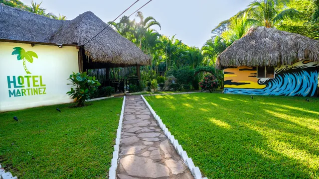 Hotel Martinez, Las Flores