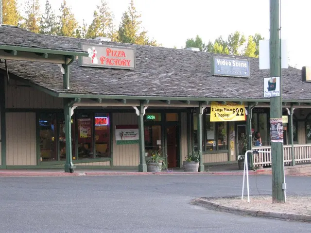 Twain Harte Village Shopping