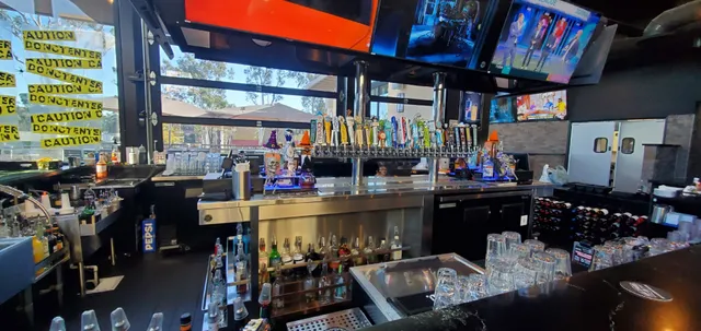 Junction Bar & Grill