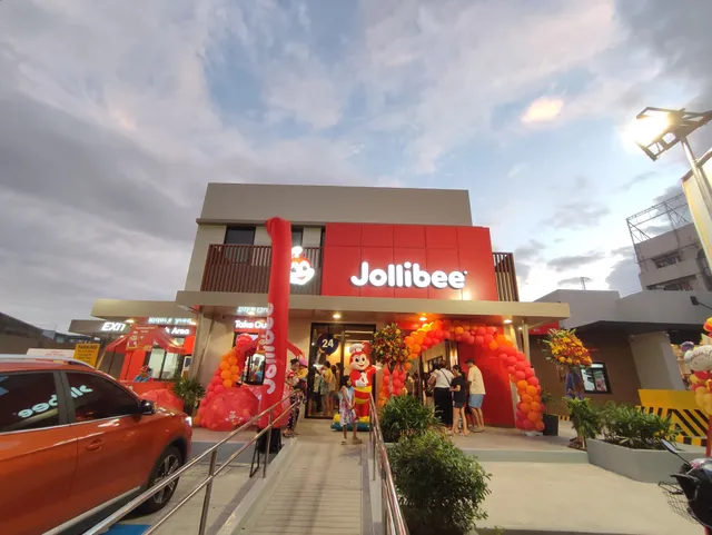 Jollibee EDSA Philtranco DriveThru
