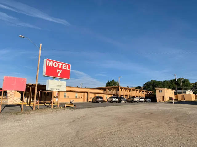 Motel 7