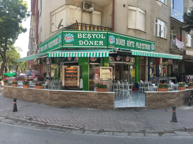 Piliç Çevirme Beşyol Döner köfte konya tavuk döner lezzet nalcaci köz mangal kömür